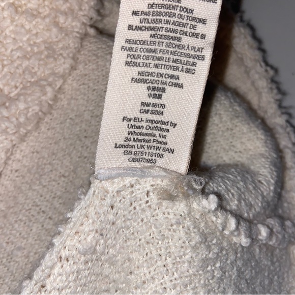 Free People XS Off-white Popcorn Pullover Sweater V-neck - Picture 4 of 4